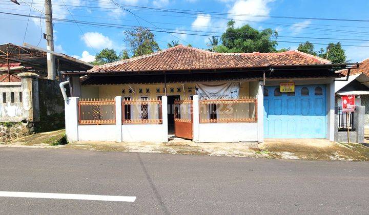 Dijual Rumah di Paniis, Kuningan  1