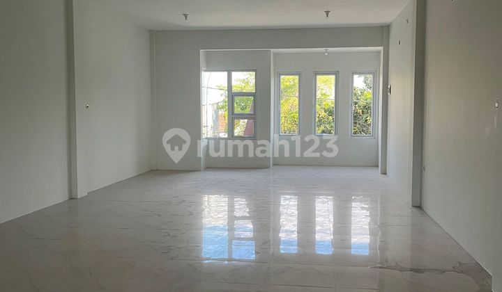 New City Shop House & Main Road New City Shop House & Main Road