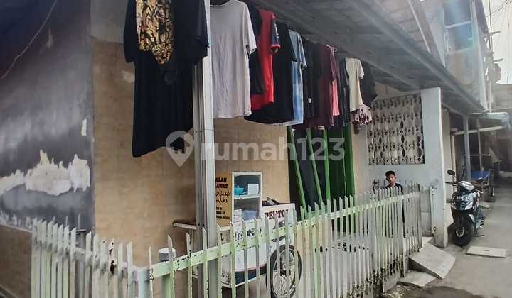 For Sale 3-Door Rental House 2