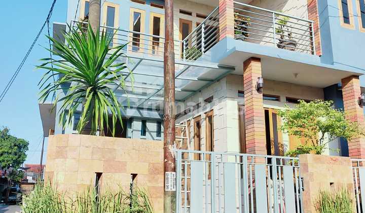 Dijual Rumah Mewah Belakang Polres Sumber (El)