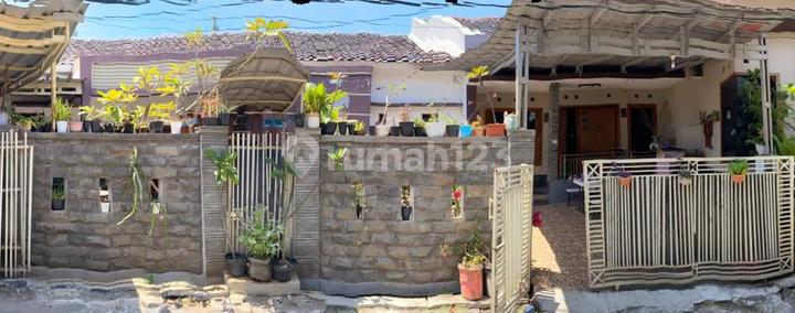 Rumah Siap Huni.dilingkungan Pendidikan Sarana Olahraga Lengkap