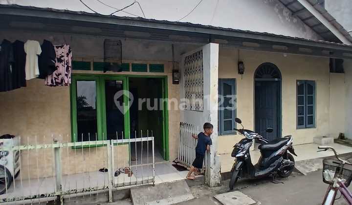 For Sale 3-Door Rental House For Sale 3-Door Rental House