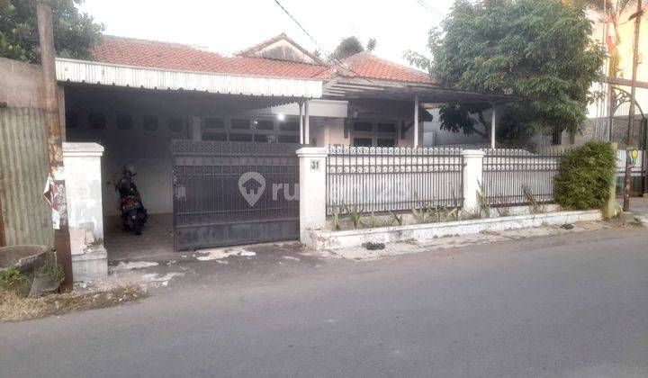 Disewakan Rumah di Jl. Kusnan No 31, Cirebon 1