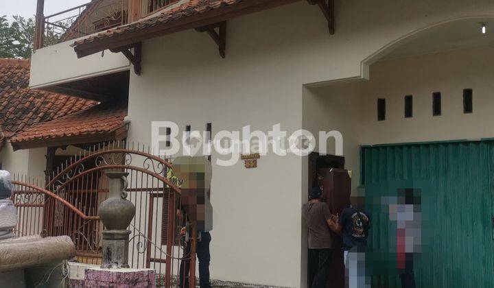 RUMAH MEWAH 2LT DI GAJAH MUNGKUR SEMARANG 1