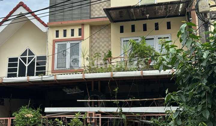 Dijual Rumah, 2 Lantai, SHM, Dekat Universitas, Siap Huni, KPR