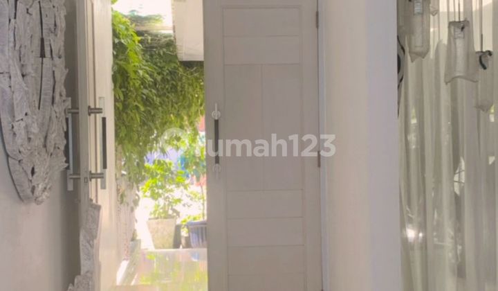 A Refreshing Well-Maintained House with a Spacious Yard in Dago Pakar Resort, Bandung 2