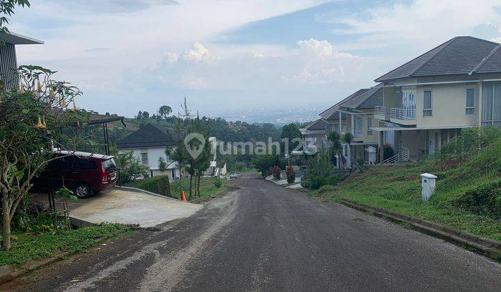 Rumah Modern Siap Huni di Resor Dago Pakar Bandung 1