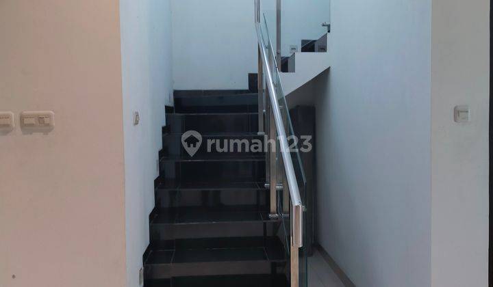 Rumah Minimalios Modern 2 Lantai Siap Huni di Gegerkalong Bandung 2