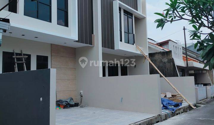 Rumah Baru Minimalis Modern 2 Lantai di Buah Batu Kota Bandung 1