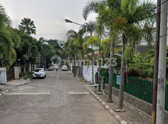 1-Story House at a Strategic Location in Buah Batu Central, Bandung City