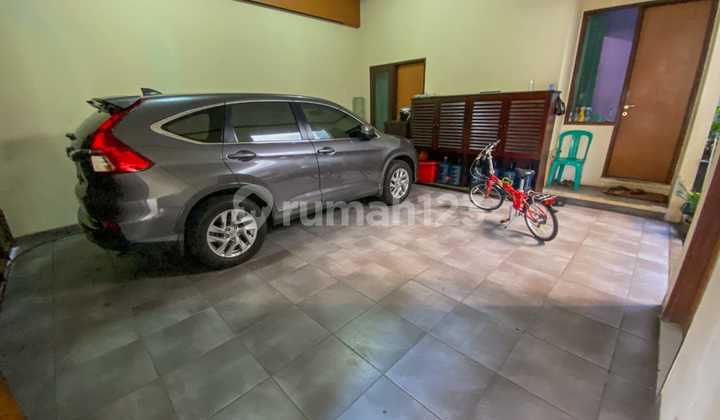 Luxurious Well-Maintained House Near SMA Negeri in Turangga, Buah Batu, Bandung 2