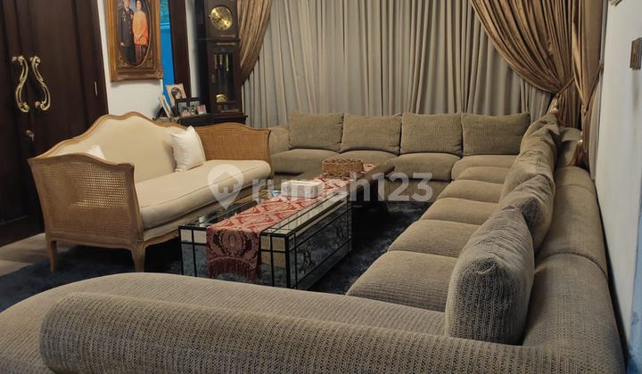 Hook House Ready to Live In With Swimming Pool in Buah Batu Bandung 2