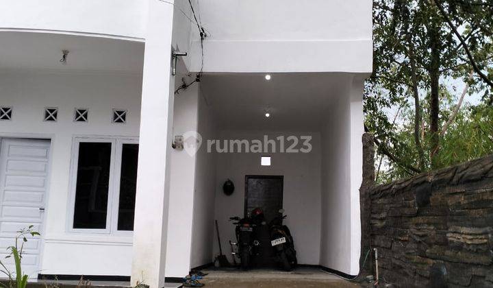 Rumah Siap Huni 2 Lantai di Komplek Bunga Sariwangi Bandung  2