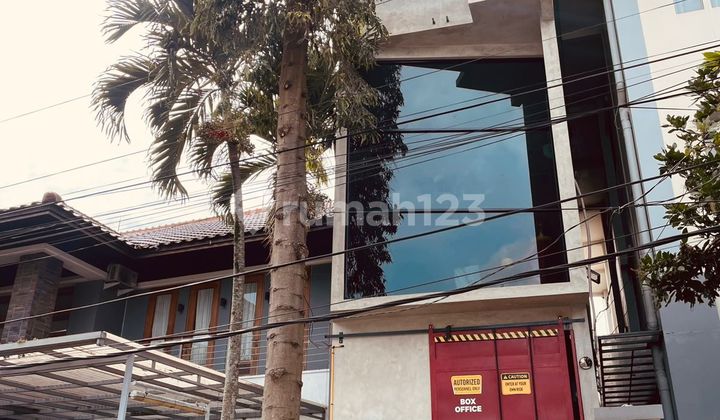 Modern Aesthetic Boarding House in Dago Asri Bandung