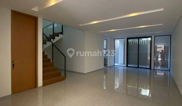 Rumah Baru Minimalis Modern 2 Lantai di Setra Duta Bandung  2