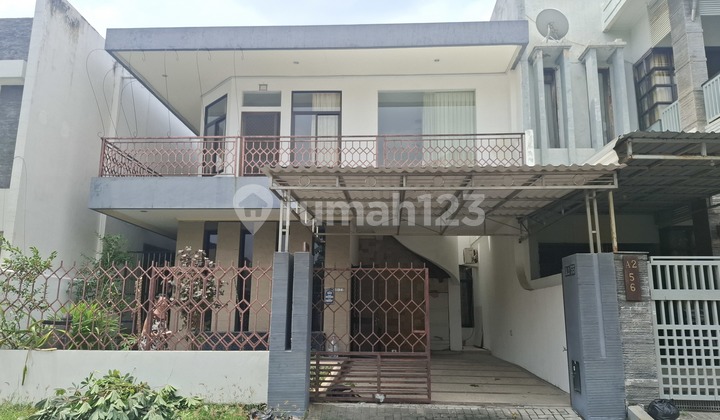 Rumah Citraland 2 Lantai Terawat Disewakan Murah Rumah Citraland 2 Lantai Terawat Disewakan Murah
