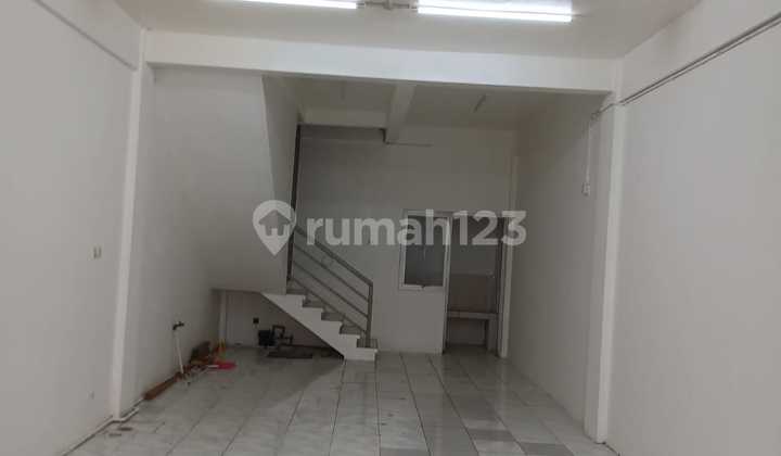 Disewakan Ruko Kedungdoro 3 Lantai Strategis Disewakan Ruko Kedungdoro 3 Lantai Strategis