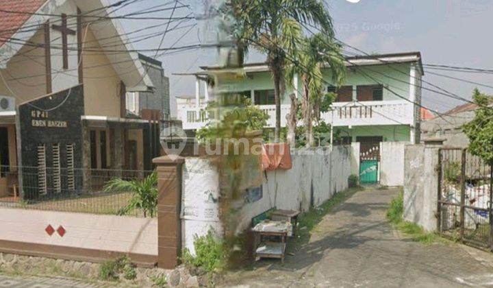 Tanah Komersial Bonus Rumah Kost Aktif Surabaya Barat