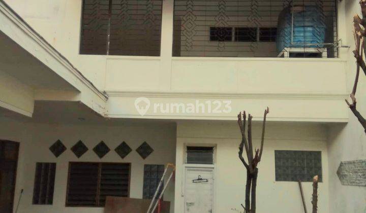 Rumah Siap Huni Kupang Indah Disewakan. Lokasi Strategis. 1