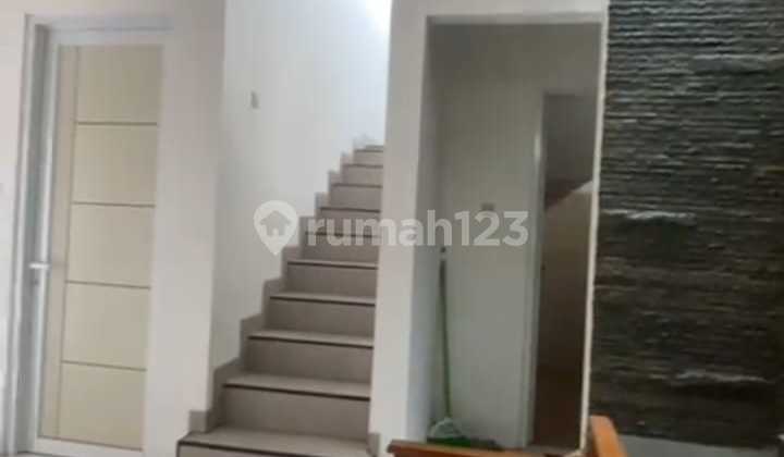 Dijual Rumah di Sayap Raya Kopo