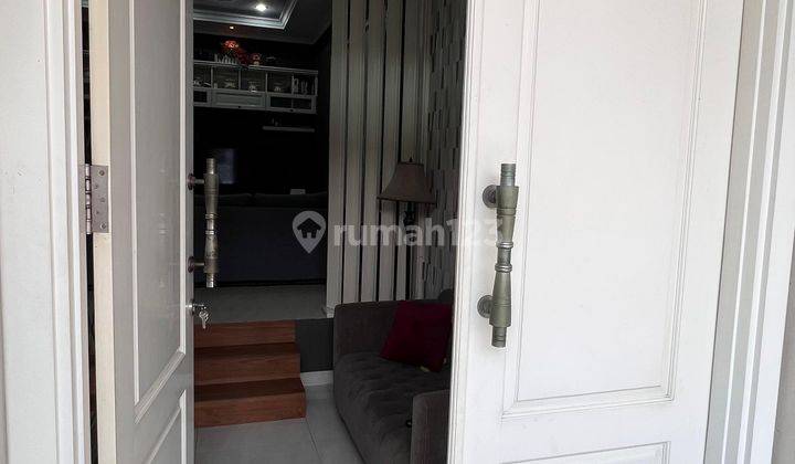 Menarik!!! Rumah Fully Furnished Desain Moderen Minimalis 2,5 Lantai 2