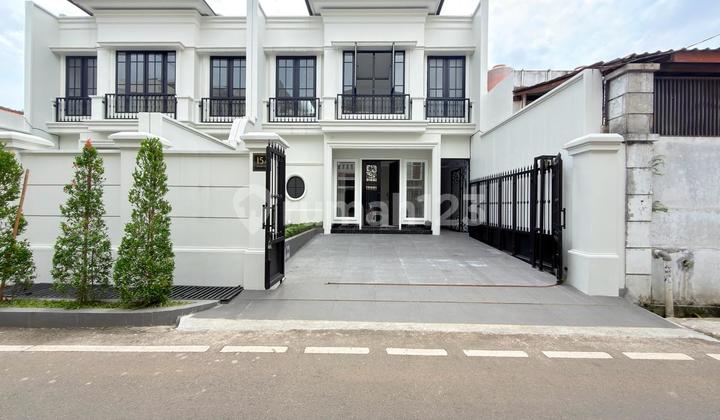 Rumah Mewah American Classic di Cempaka Putih Tengah Jakarta Pusat - 4+1 Kamar 1