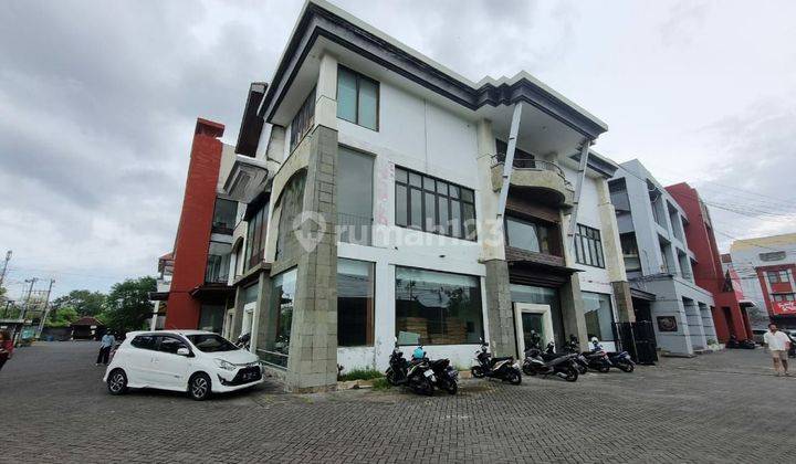 For rent 3 attached shophouses at Bypass Ngurah Rai Sanur - Nice sunset 1