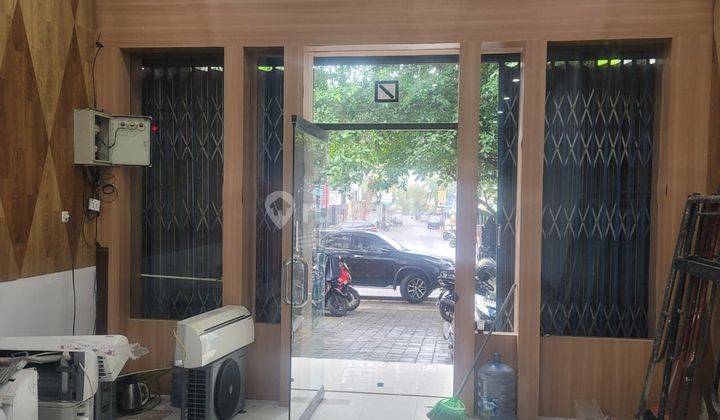 Shophouse for rent on Jalan Diponogoro near LV21 Mall 2