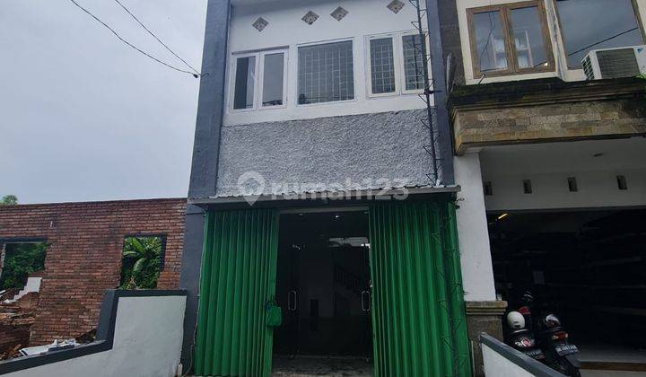 (8). Shophouse for sale on the side of the road 1