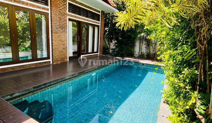 (31). Villa For Rent At Seminyak With Pool And Furnish 1