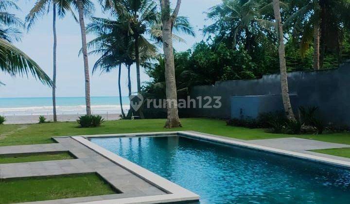 Villa strategis dengan view laut dan dekat dengan pusat kota 2