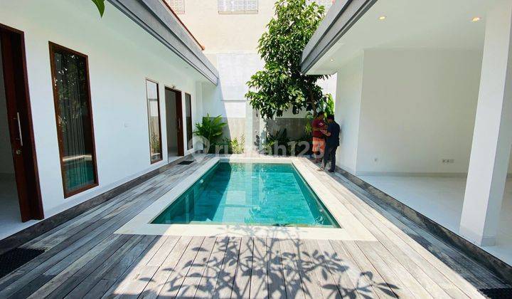 (1). Villa With Beautiful Views Equipped With Swimming Pool 1