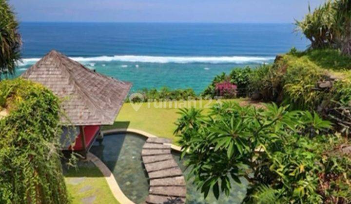 Luxury villa with sea and beach views 2