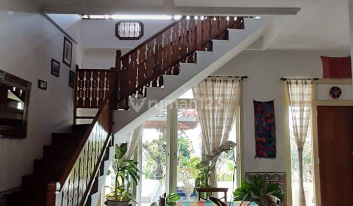 Two-story elite villa with Balinese interior 2