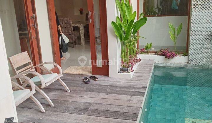 (6). Villa for rent with a strategic and comfortable location  1