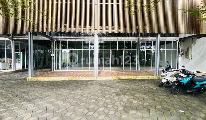 2-Storey Commercial Building Strategically Located on Main Street Sunset Road, Kuta 2-Storey Commercial Building Strategically Located on Main Street Sunset Road, Kuta