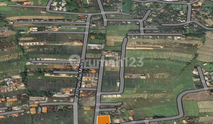 Strategic Land 2 Accesses Pink Zone Near Beach in Cemagi Badung