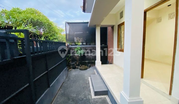 House in a Strategic Location in the Heart of Denpasar City on Pulau Kawe Street.