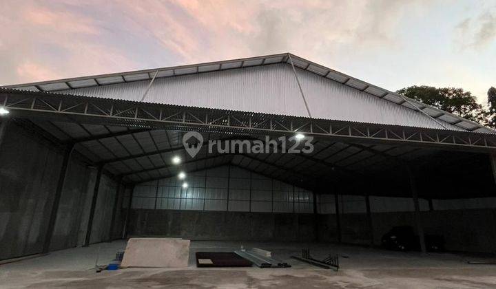 (9). Warehouse For Rent In Good Condition And Strategic 2