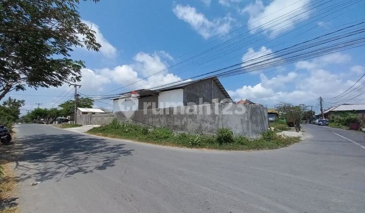 WAREHOUSE STRATEGIC LOCATION BUILDING 2023 GOOD CONDITION IN DENPASAR WAREHOUSE STRATEGIC LOCATION BUILDING 2023 GOOD CONDITION IN DENPASAR