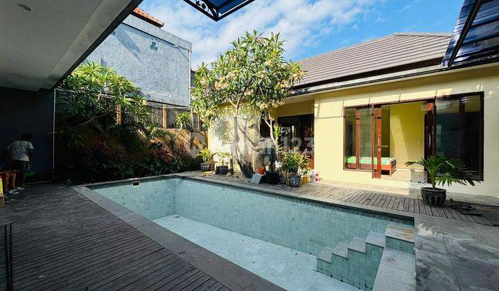 (24). Villa for rent with Balinese concept in Sanur area 1