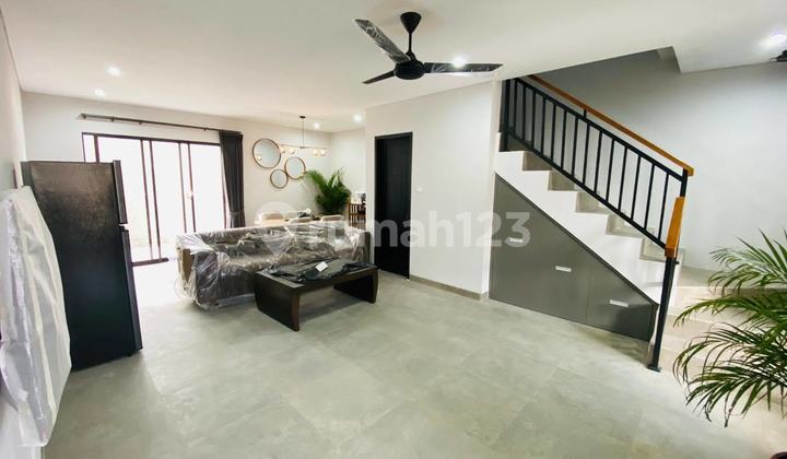 STRATEGIC HOUSE IN A COMPLEX IN GUNUNG TALANG, WEST DENPASAR STRATEGIC HOUSE IN A COMPLEX IN GUNUNG TALANG, WEST DENPASAR