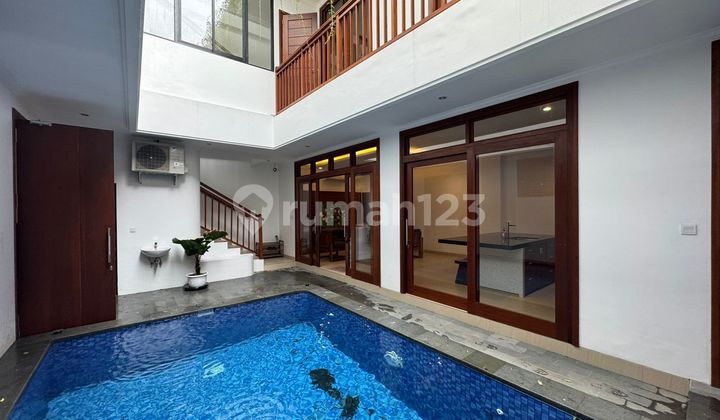 Villa Mewah Baru 3 Lt Lengkap Pool Strategis Dekat Pantai, Sanur