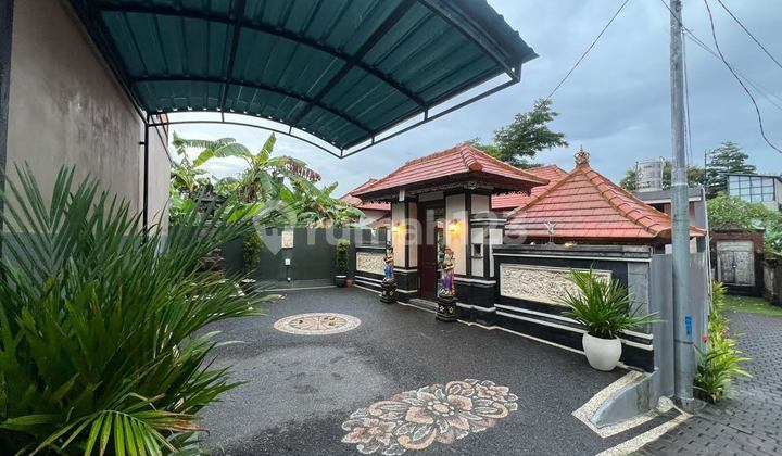 VILLA FULL FURNISHED DENGAN KOLAM RENANG DEKAT PANTAI DI PADONAN