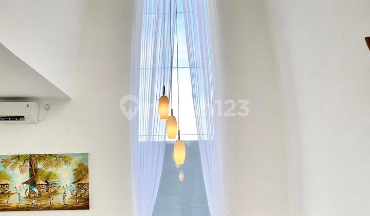 Villa Puri Gading with Sea and Mountain Views Near the Beach in Ungasan