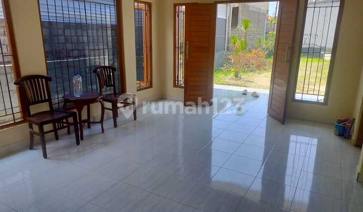 Rumah Halaman Luas Cocok Usaha Strategis Semi Furnish, Pura Demak Rumah Halaman Luas Cocok Usaha Strategis Semi Furnish, Pura Demak