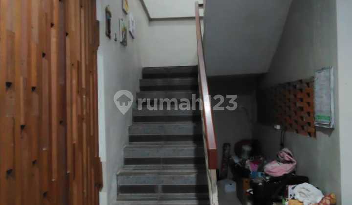 Rumah 2 Lantai Semi Furnish Lokasi Strategis Gatsu Barat Denpasar 2