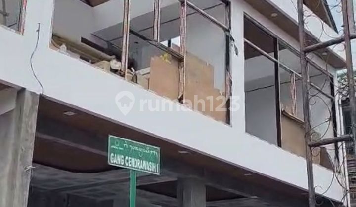 New 2-Unit Ruko, Can Take 1, Strategic Location in Semat New 2-Unit Ruko, Can Take 1, Strategic Location in Semat