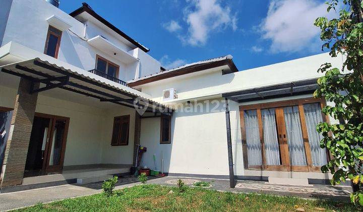 (72). Two-Storey House, Spacious Yard, Building Like New 2