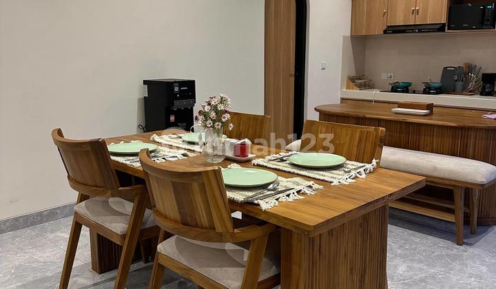 NEW FURNISHED VILLA WITH POOL NEAR STRATEGIC BEACH IN MUNGGU BADUNG